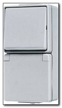 Gniazdo SCHUKO z wyłącznikiem