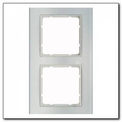 Ramka 2-krotna; alu/śnieżnobiały; B.3 Numer katalogowy: 10123904