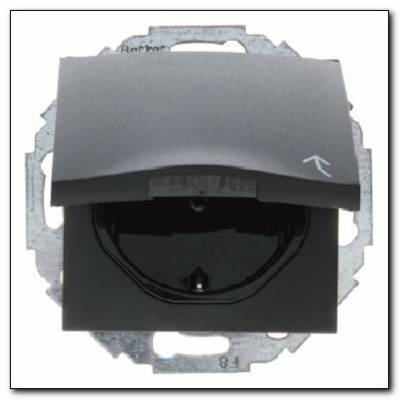 Gniazdo SCHUKO z pokrywą z podwyższoną ochroną styków; antracyt; B.1/B.3/B.7 Glas Numer katalogowy: 47441606