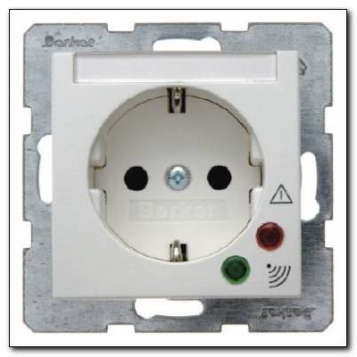 Gniazdo SCHUKO z ochroną przepięciową i polem opisowym; śnieżnobiały, połysk; S.1/B.3/B.7 Glas Numer katalogowy: 41088989