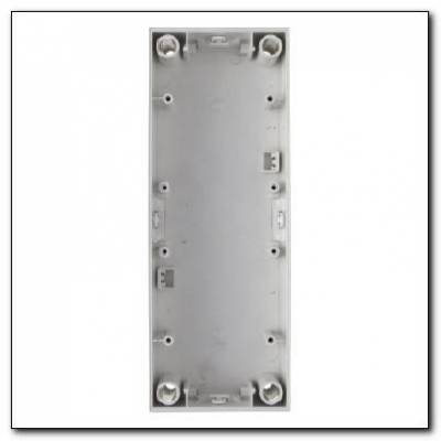 Puszka natynkowa 3-krotna; śnieżnobiały, połysk; S.1 Numer katalogowy: 10438989