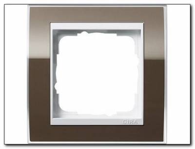 Ramka pojedyncza do białych Gira Event Clear brązowy