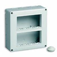 Puszka natynkowa, IP40, 8M (4x2), pionowo